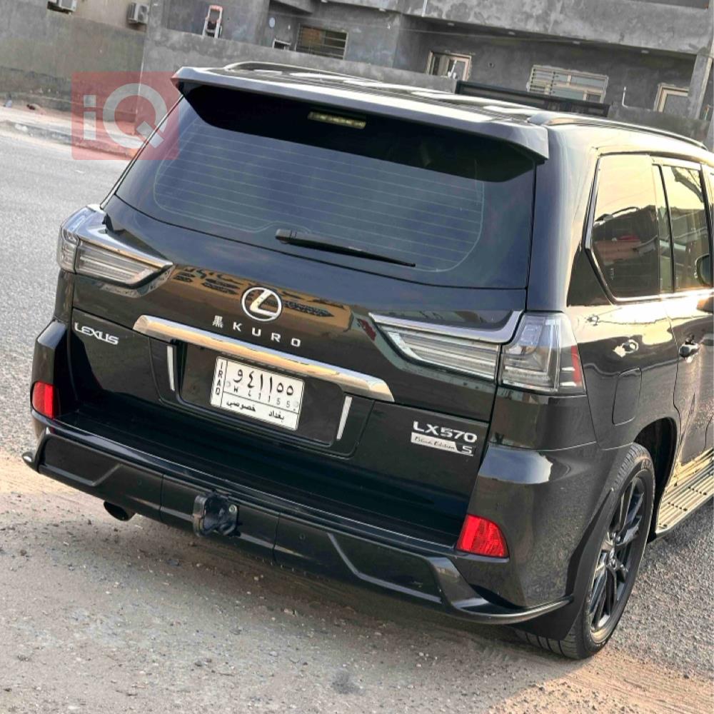 لكزس LX